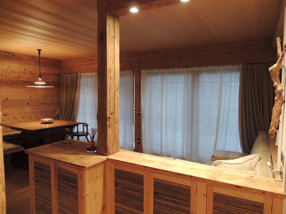 mobili per salotto in legno_falegnameria Bariza
