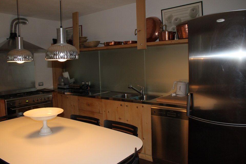 cucina legno acciaio_falegnameria Bariza