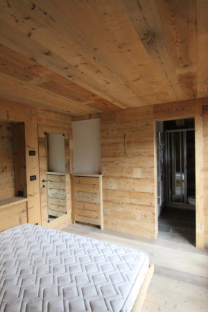 camera matrimoniale tutta legno_Falegnameria Bariza