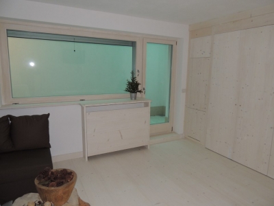living in legno chiaro_falegnameria Bariza